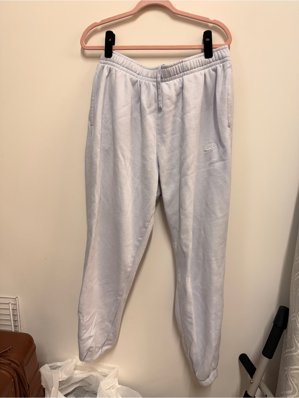 Nike Men’s White Fleece Joggers with Embroidered Logo
